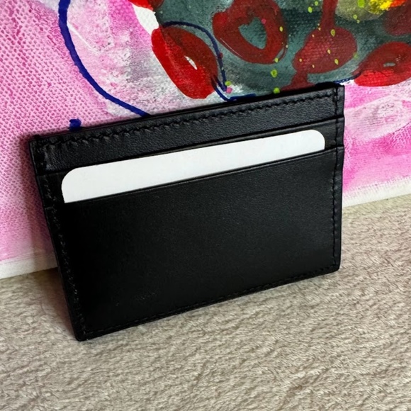 🌟Gucci Black Leather Card Holder w/Gold Logo Print🌟 - Picture 3 of 4